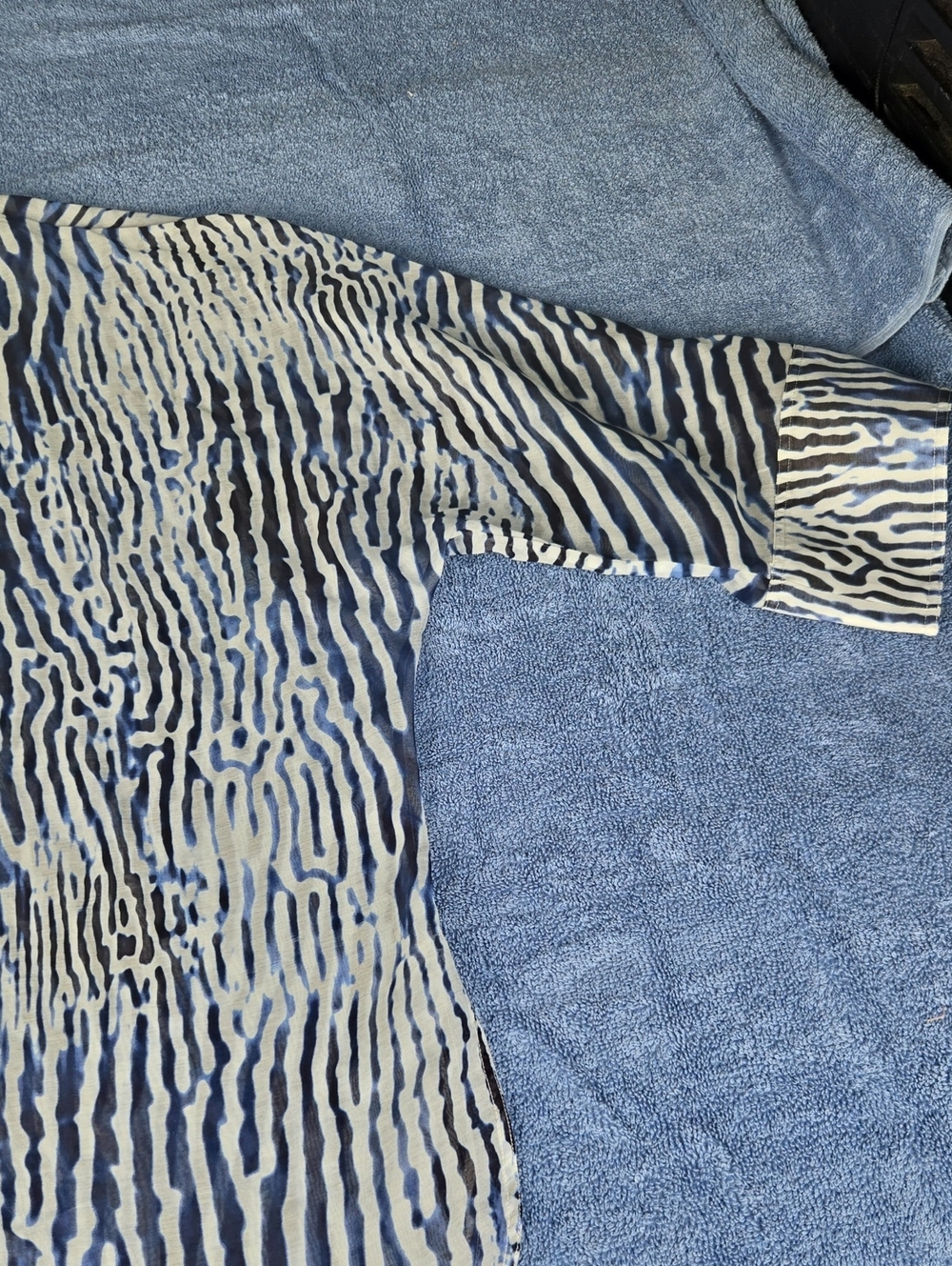 MaxMara Blouse - Picture 4 of 5